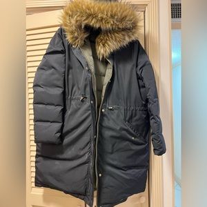 XL black and green down reversible coat. Wore a few times. Missing one snap.